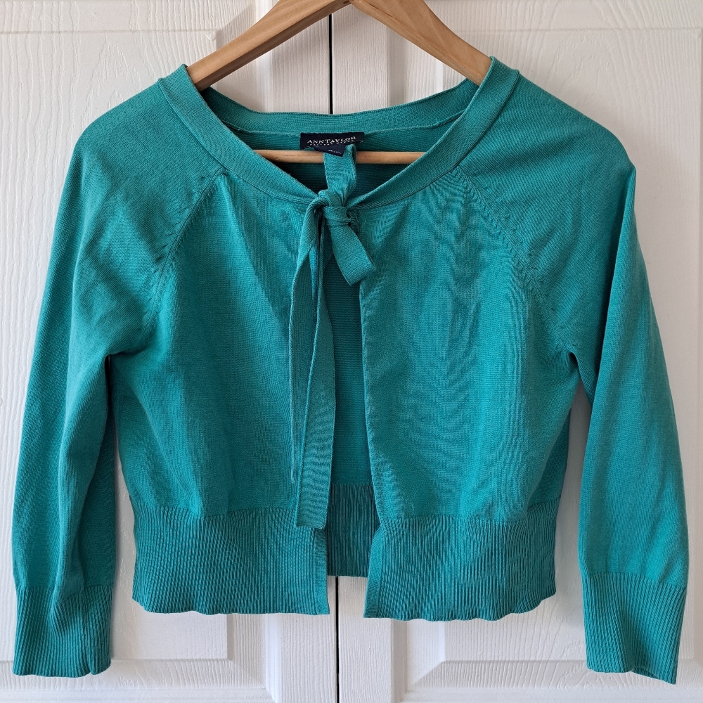 Women's Ann Taylor Vintage Coquette Blue Cardigan Size Medium